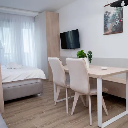Apartment Hill A037