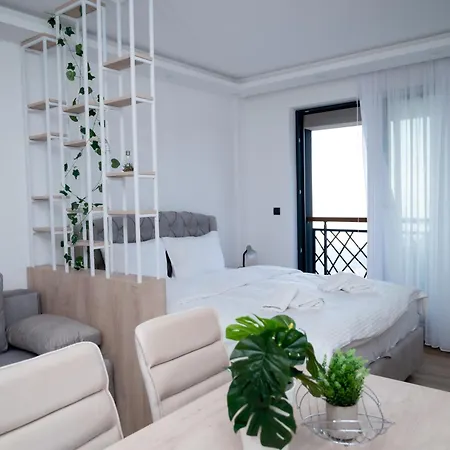 Apartment Hill A037