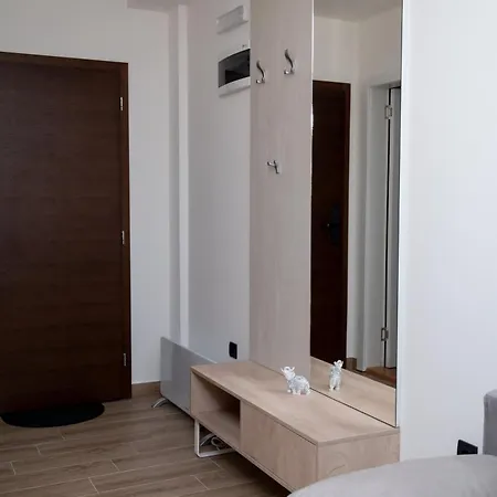 Hill A037 Apartment