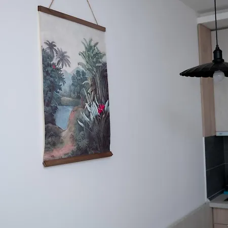 Hill A037 Apartment *