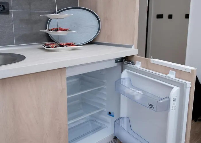 Hill A037 Apartment *