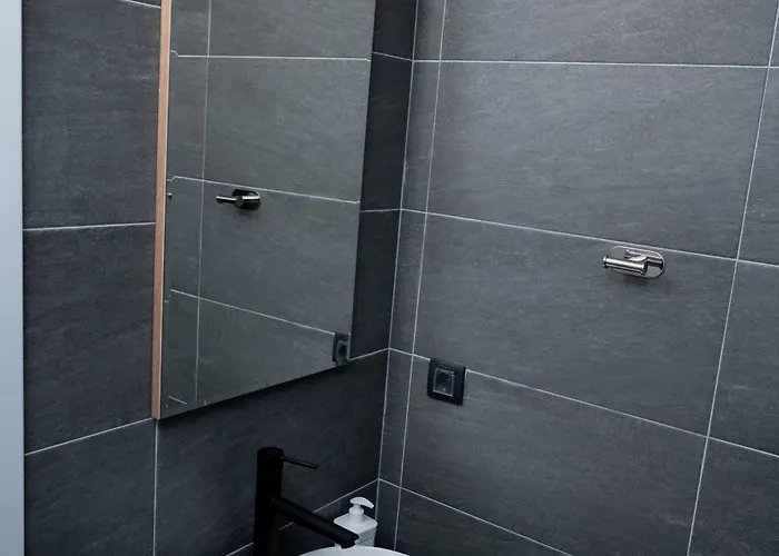 Apartment Hill A037 *