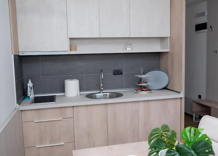 Apartment Hill A037 *